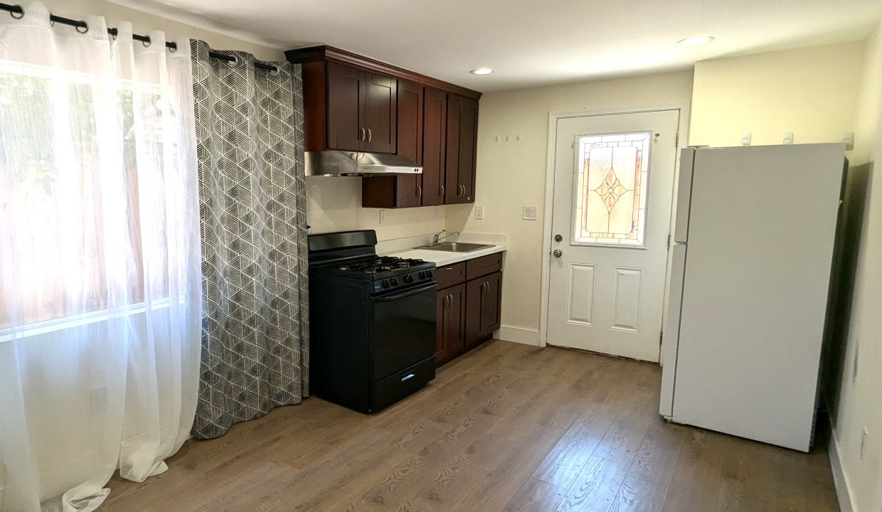 Kitchen1-2